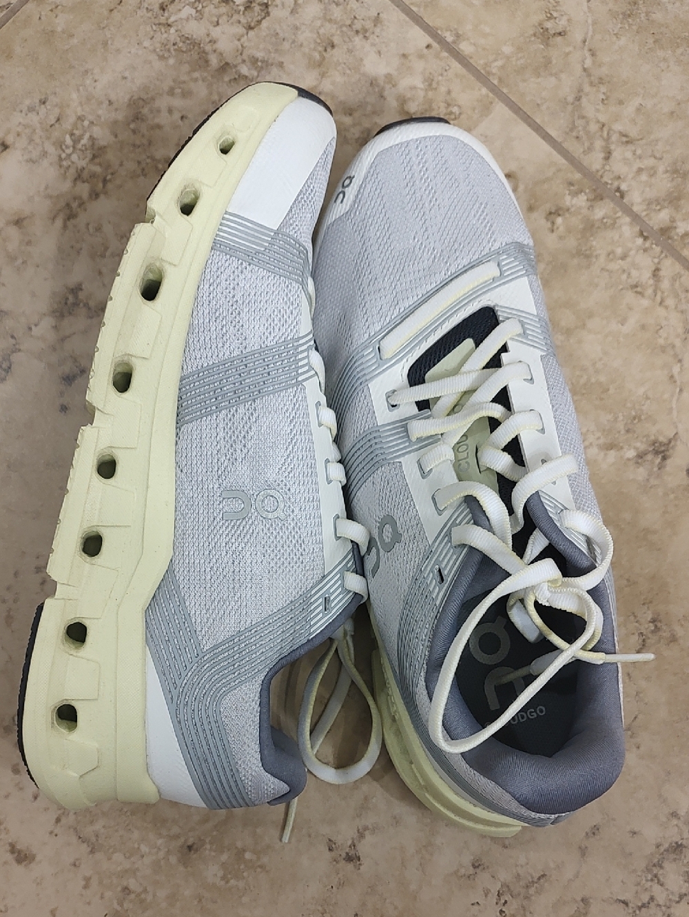 On Running Women's Light Gray & Pale Yellow Cloudswift Athletic Shoes